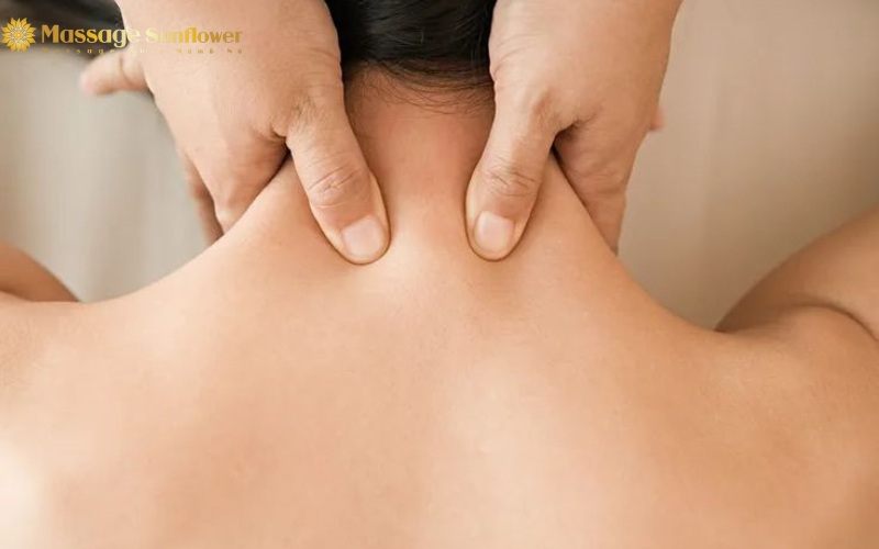 Dịch vụ massage thông kinh hoạt lạc