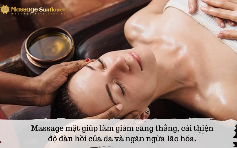 Bước 4 massage giúp năng cơ mặt