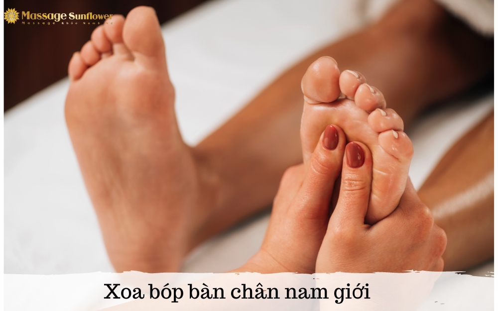 Xoa bóp, ấn huyệt bàn chân cho nam giới