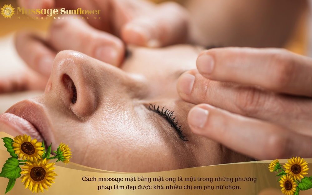 Massage xung quang mắt và hốc mắt