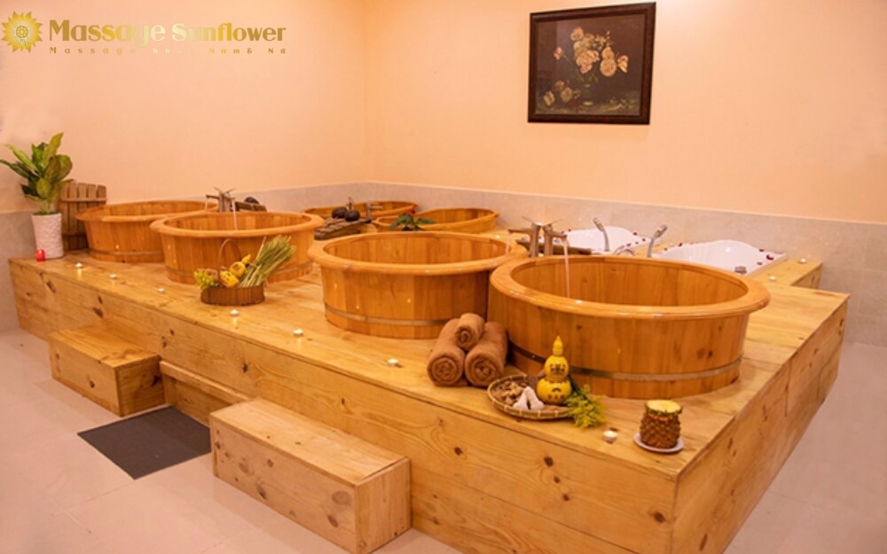 Massage trị liệu Tân Bình